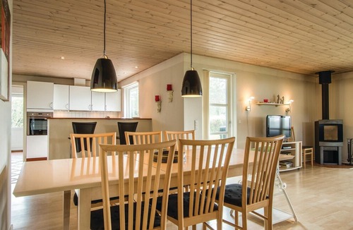 Nordenbro Vesteregn House | 4 bedroom accommodation in Humble