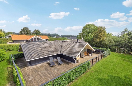 Mommark Strand House | 4 bedroom accommodation in Sydals