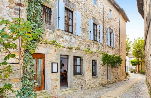 Aigueze House | 4 bedroom accommodation in Aiguèze