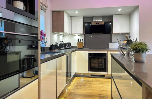 Belton Cottage | 4 bedroom accommodation in Belton