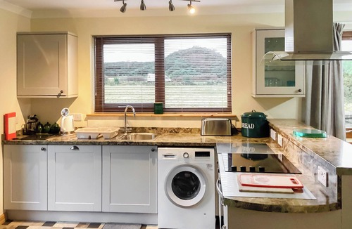 Brora Cottage | 4 bedroom accommodation in Brora