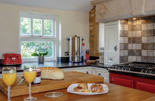 Kettering Cottage | 4 bedroom accommodation in Isham