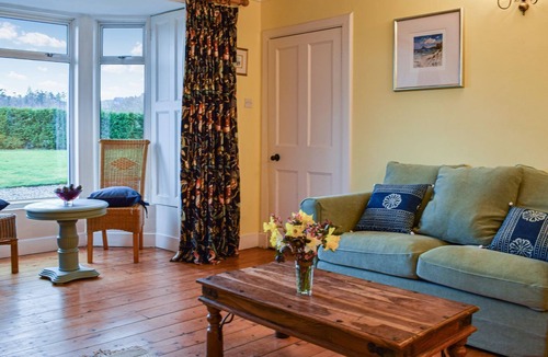 Perth Cottage | 4 bedroom accommodation in Perth
