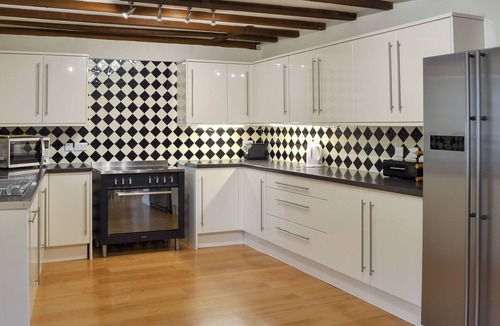 Sugnall Cottage | 4 bedroom accommodation in Standon