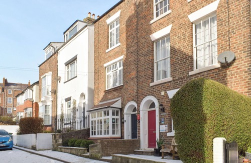 West Cliff Cottage | 4 bedroom accommodation in Whitby