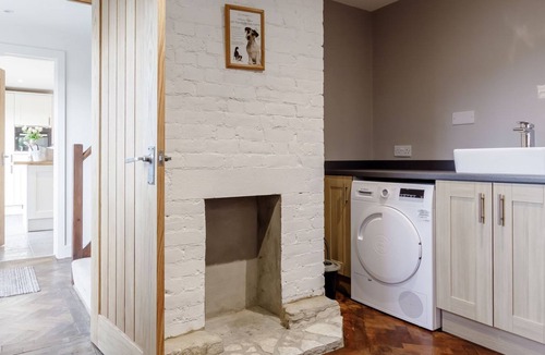 Zeals Cottage | 4 bedroom accommodation in Zeals, near Mere