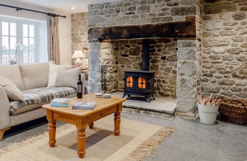 Zeals Cottage | 4 bedroom accommodation in Zeals, near Mere