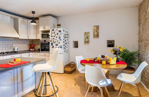 Gromaca House | 4 bedroom accommodation in Gromaca