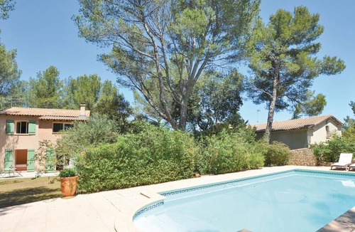 Caremeau House | 4 bedroom accommodation in Nîmes