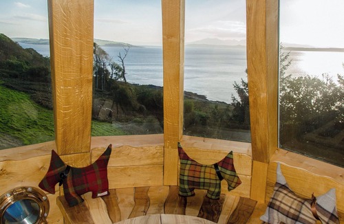 Largs Cottage | 4 bedroom accommodation in Largs