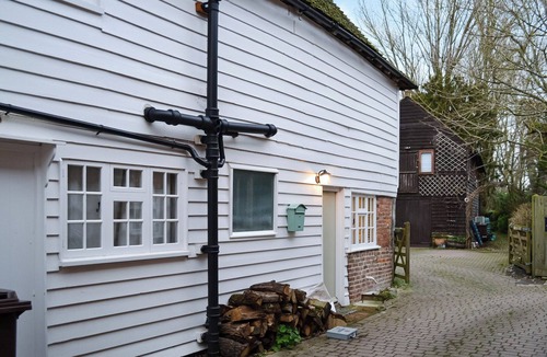 Bethersden Cottage | 4 bedroom accommodation in Bethersden, near Ashford