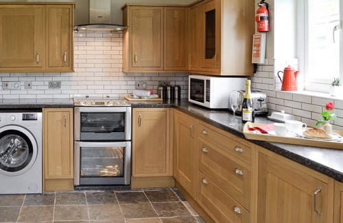 Hastings Cottage | 4 bedroom accommodation in Pett