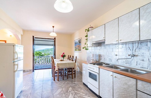Zavalatica Apartment | 4 bedroom amazing apartment in Cara