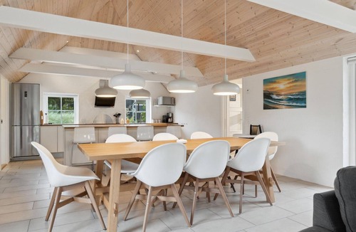Houvig Strand House | 4 bedroom amazing home in Ringkøbing