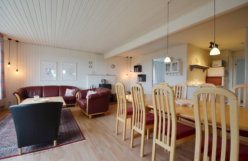 Øer Strand House | 4 bedroom amazing home in Ebeltoft