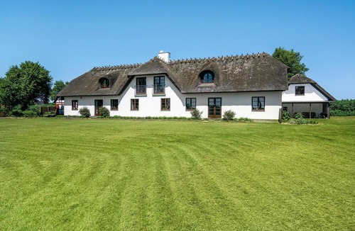 Gelsted House | 4 bedroom amazing home in Gelsted