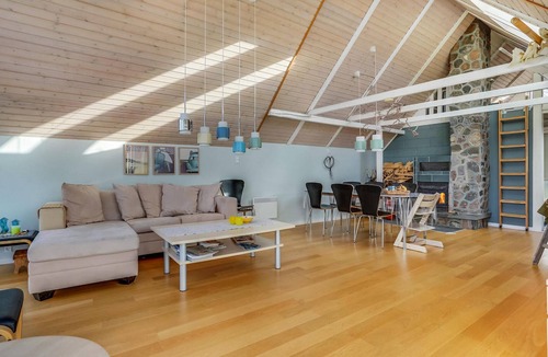 Glesborg House | 4 bedroom amazing home in Glesborg