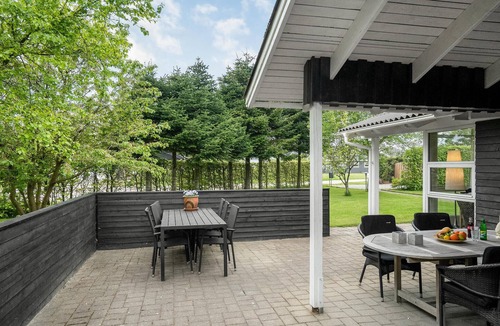 Lonstrup House | 4 bedroom amazing home in Hjørring