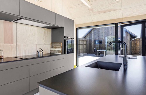 Hjarbæk House | 4 bedroom amazing home in Løgstrup