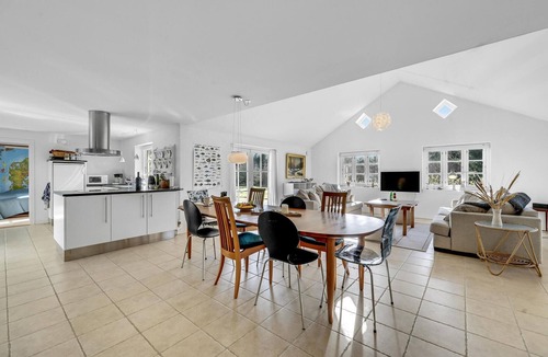 Øby House | 4 bedroom amazing home in Ulfborg