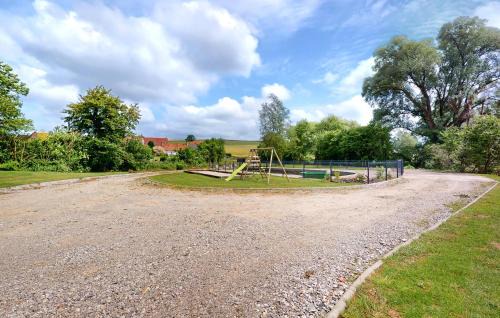 Bezinghem House | 4 Bedroom Amazing Home In Bezinghem