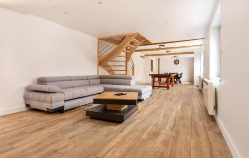 Ledinghem House | 4 Bedroom Amazing Home In Ledinghem