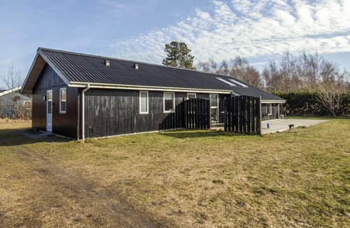 Ørsted House | 4 bedroom amazing home in ørsted