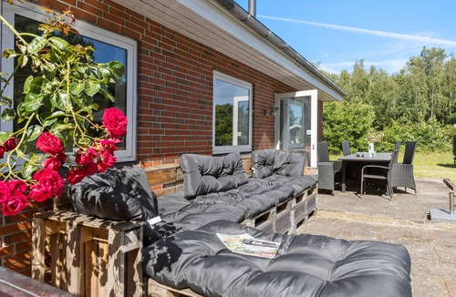 Udbyhøj House | 4 bedroom amazing home in ørsted