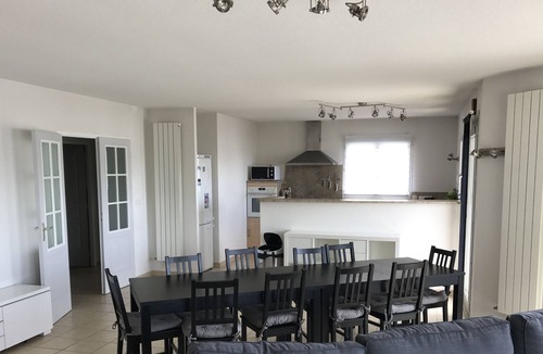 Egat Apartment | 4 Bedroom Apartment in a Quiet Area
