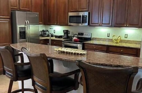Orlando Apartment | 4-bedroom apartment in enchanting Orlando with WiFi, AC