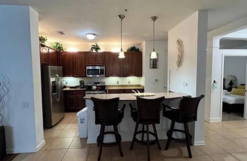 Orlando Apartment | 4-bedroom apartment in enchanting Orlando with WiFi, AC