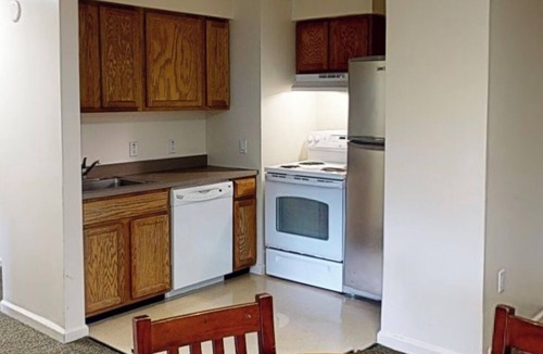 Caldwell Apartment | 4 bedroom apartment with AC in Caldwell, New Jersey