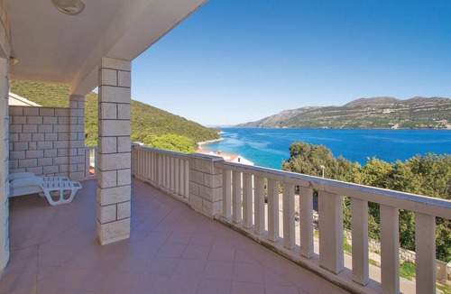 Zrnovo Apartment | 4 bedroom awesome apartment in Korcula