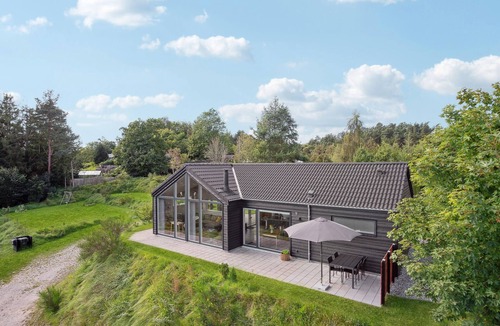 Femmøller House | 4 bedroom awesome home in Ebeltoft