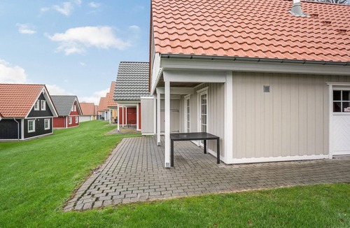 Grasten House | 4 bedroom awesome home in Gråsten