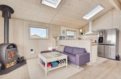 Næs House | 4 bedroom awesome home in Assens