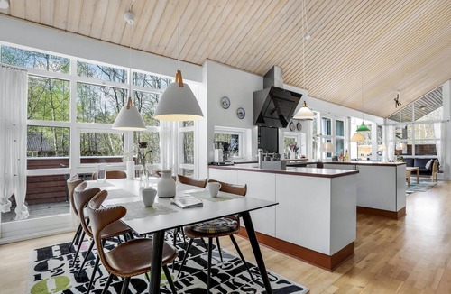 Hasle House | 4 bedroom awesome home in Hasle