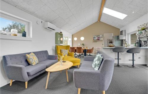 Vinderup House | 4 Bedroom Awesome Home In Vinderup