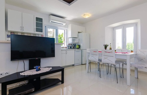 Krucica House | 4 bedroom awesome home in Slano