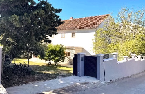 Sveti Petar House | 4 bedroom beach front home in Sveti Petar na Moru