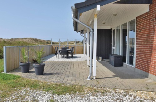 Sondervig House | 4 bedroom beach front home in Ringkøbing