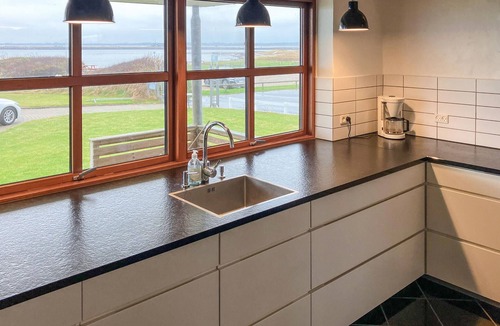Vinderup House | 4 bedroom beach front home in Vinderup