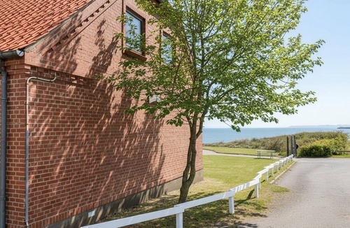 Vinderup House | 4 bedroom beach front home in Vinderup