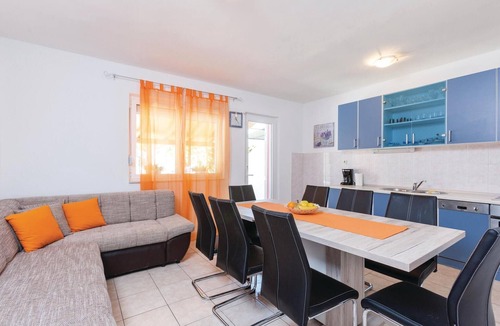 Stobrec House | 4 bedroom beach front home in Stobrec