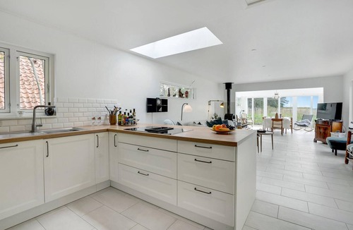 Kegnæshøj House | 4 bedroom beach front home in Sydals