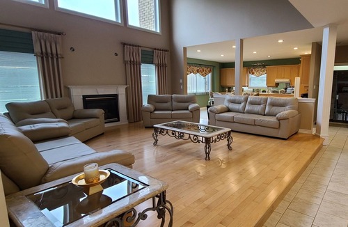 Hamilton House | 4 Bedroom Beautiful House