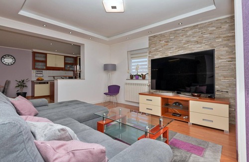Lokvicici House | 4 bedroom beautiful home in Lokvicici