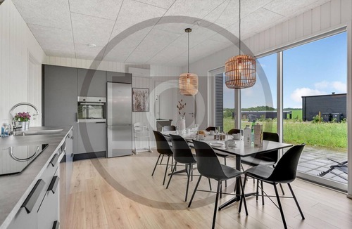 Hjarbæk House | 4 bedroom beautiful home in Løgstrup