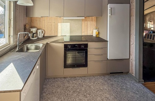 Ristinge House | 4 bedroom beautiful home in Humble