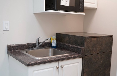 The Junction Bed & Breakfast | 4-bedroom bed & breakfast in peaceful Toronto